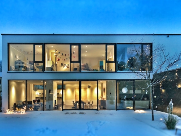 landscape photo of 2-storey house